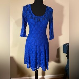 Material girl lace party dresses 👗❤️👗❤️